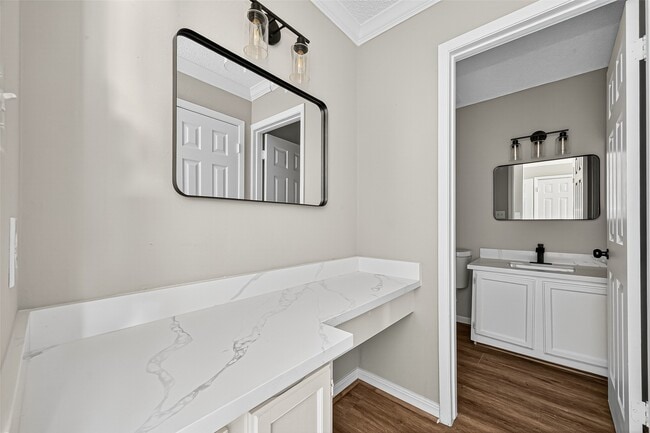 Building Photo - 12623 S Dairy Ashford Rd