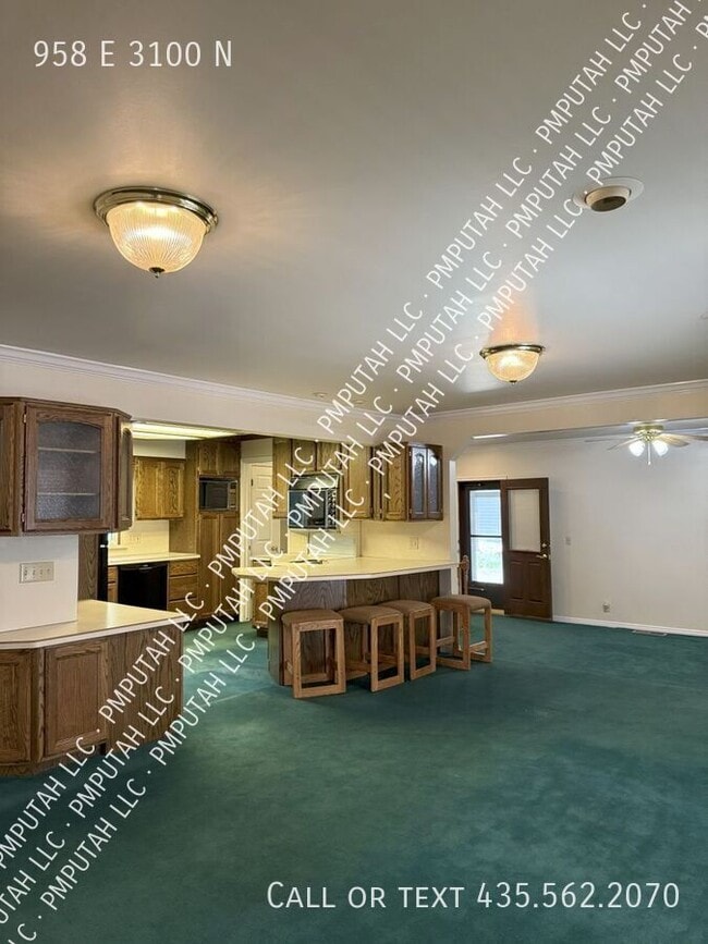 Building Photo - 958 E 3100 N