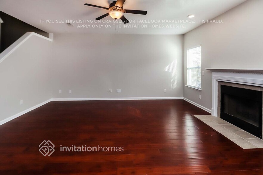 Building Photo - 8112 Dumphries Dr