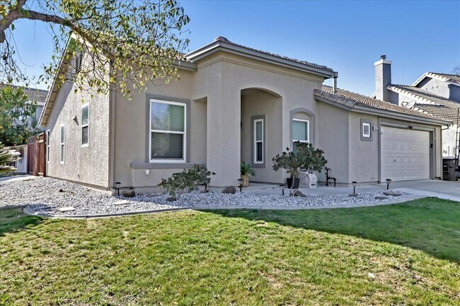 Building Photo - 1437 Promenade Cir