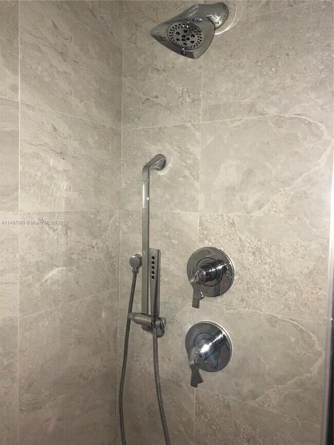 Building Photo - 488 NE 18th St