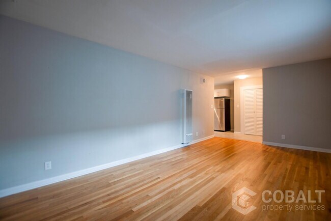 Building Photo - 773 Greenwood Ave NE