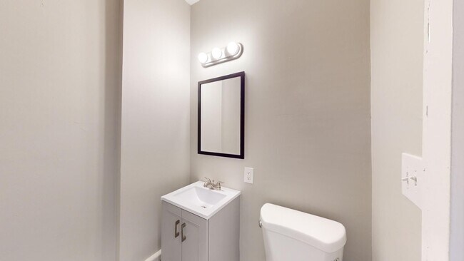 Building Photo - Brooklyn Centre Area - 3 Bedroom - Single ...
