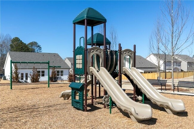 Building Photo - 3069 Cambridge Ml St