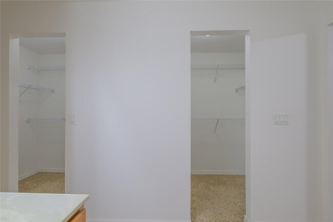 Building Photo - 6147 NW Butterfly Orchid Pl