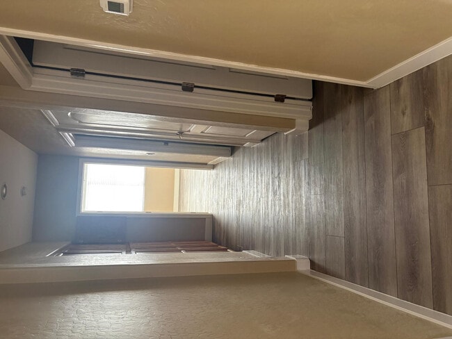 Building Photo - 2245 E Detroit St