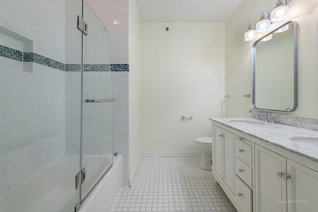 Building Photo - 757 N Orleans St