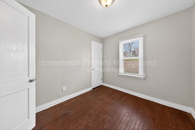 Building Photo - 605 Abston St