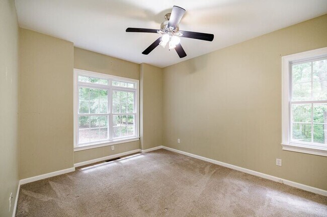 Building Photo - 580 Wolf Creek Trail