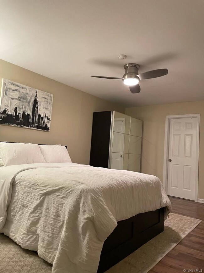 Building Photo - 208 Fairview Cir