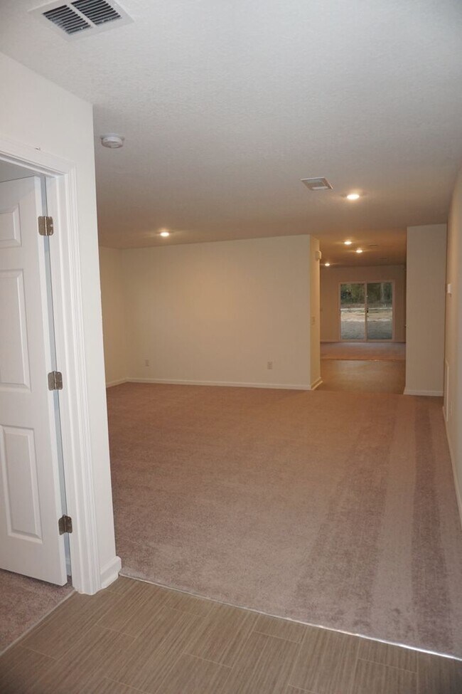 Building Photo - 4 Bedroom FOR RENT in Milton, FL