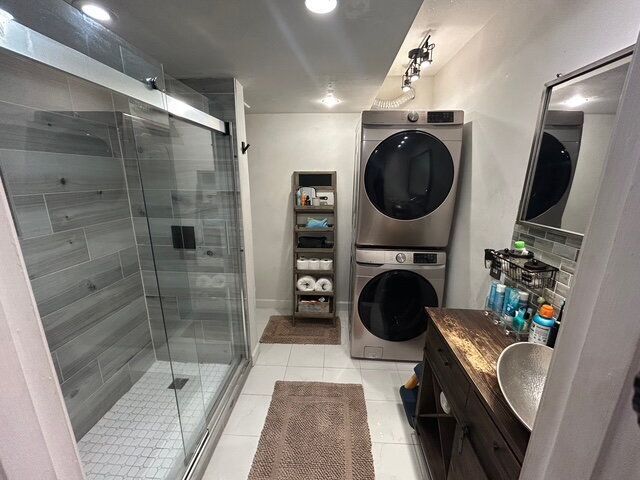 Building Photo - 6851 Roswell Rd