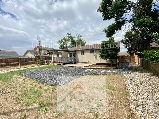 Building Photo - 4960 Wineskin Cir