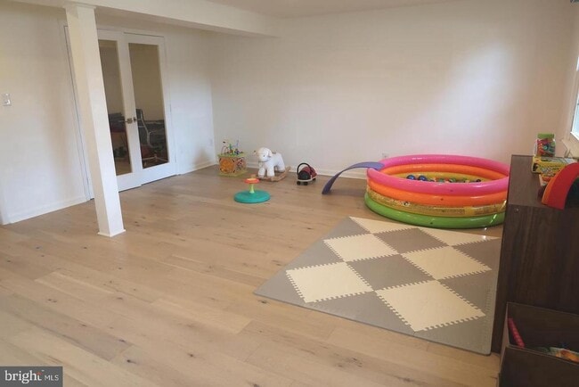 Building Photo - 9530 Ashbourn Dr