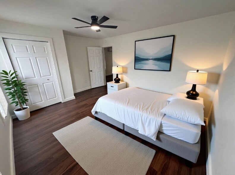 Building Photo - 577 6th Ave