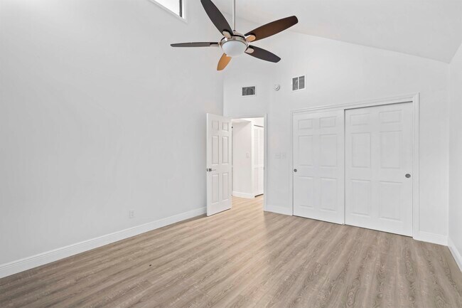 Building Photo - 4857 Hummingbird Trail