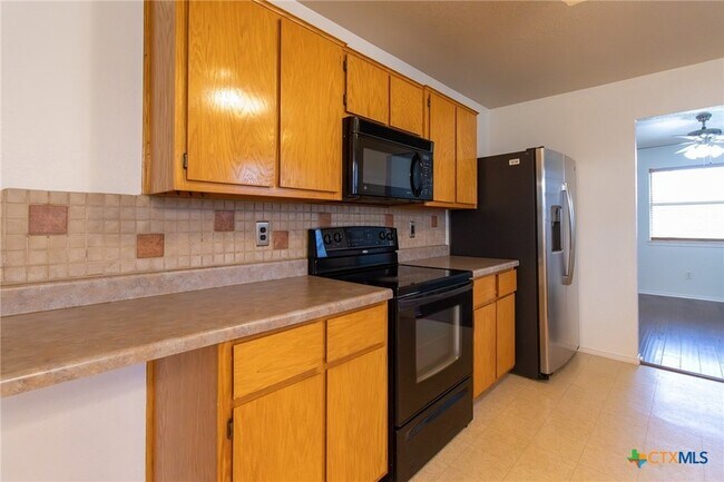 Building Photo - 4507 Aspen Dr