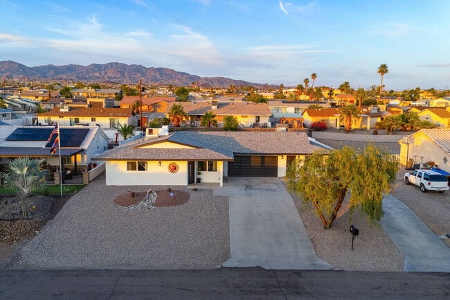 Building Photo - 131 Mescal Loop