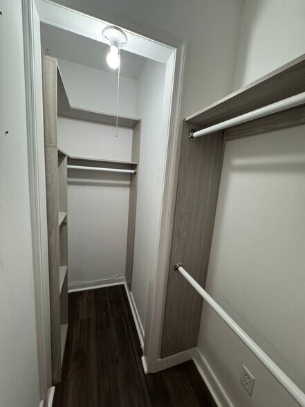 Second Bedroom Custom Walk In - 5605 Eagle Lake Dr