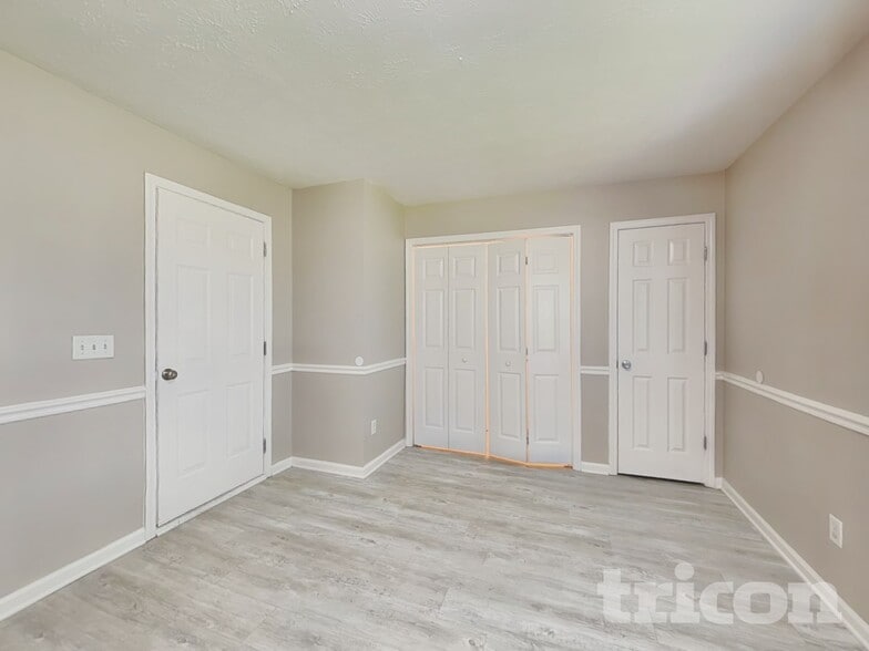 Building Photo - 517 Cathedral Dr
