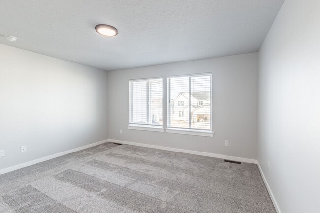 Building Photo - New 4 Bed 2.5 Bath House in Star