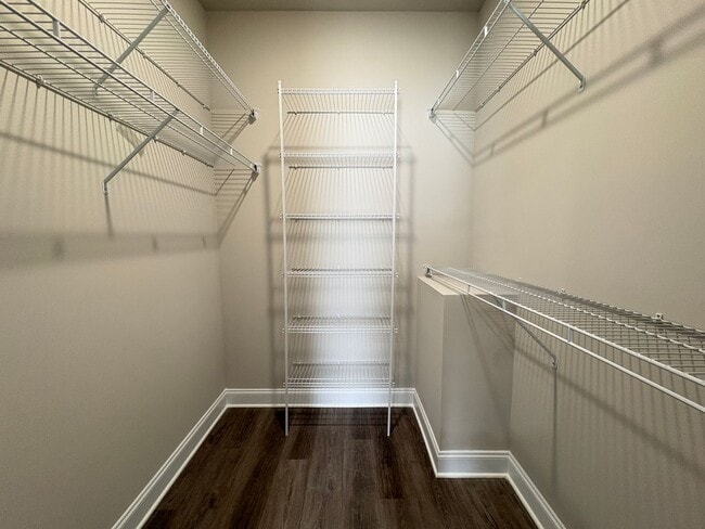 Building Photo - 2 Bedroom, 2 Bathroom Duplex in Winston-Salem!