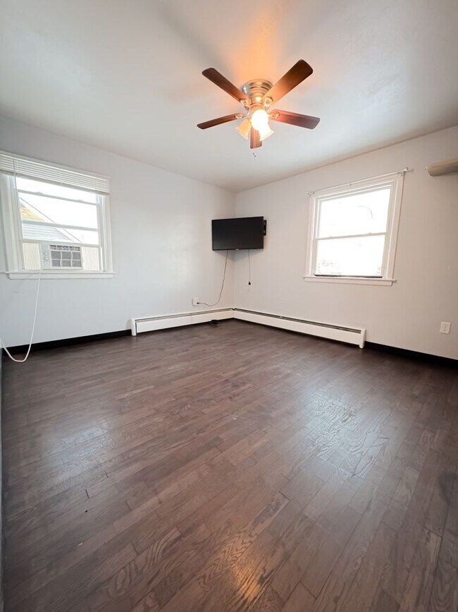 Building Photo - 2018 Coolidge Ct