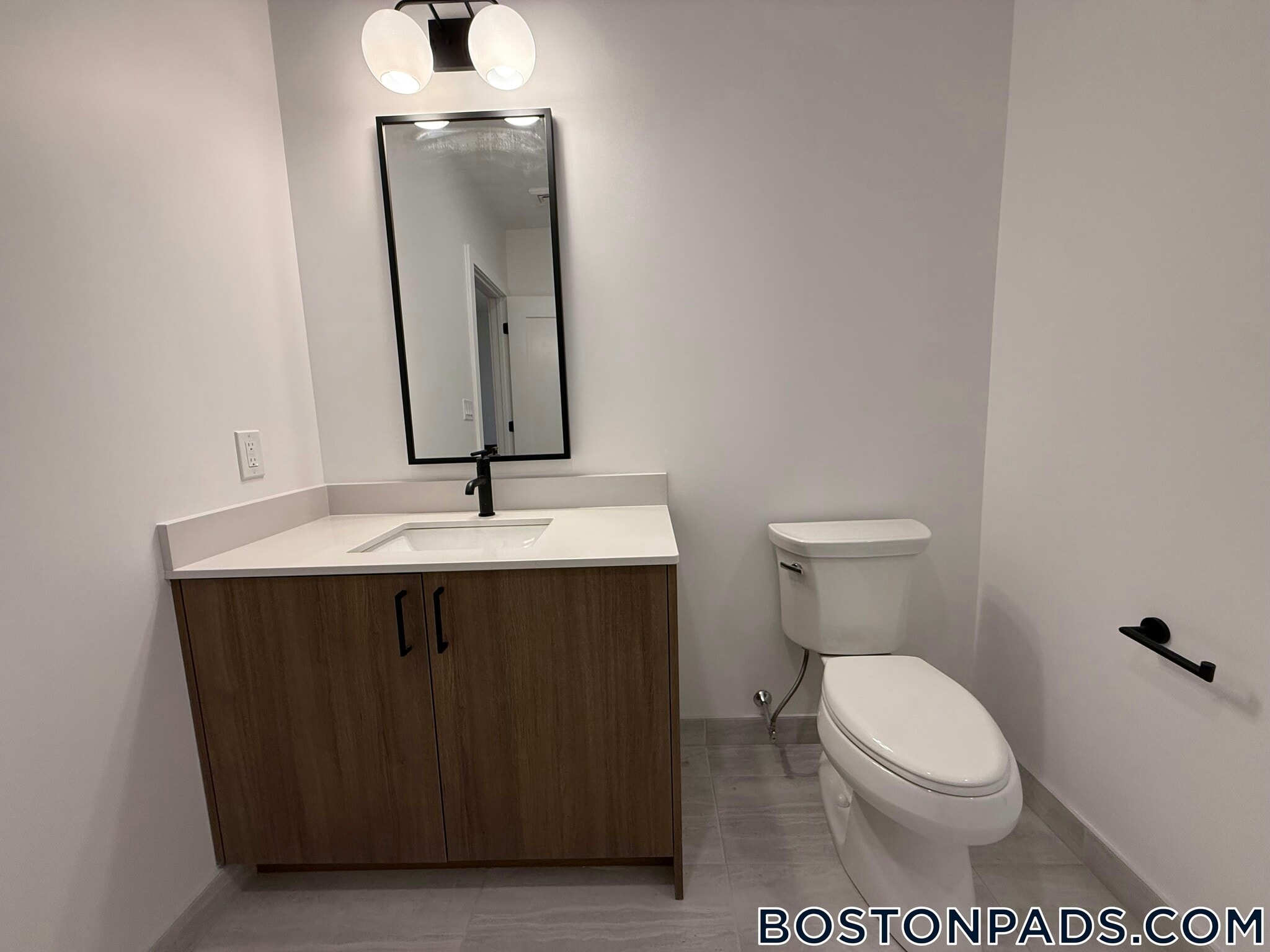 Building Photo - 199 Gardner St