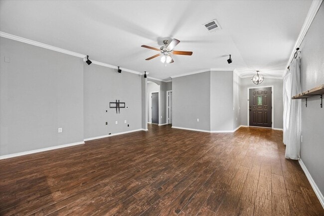 Building Photo - 9025 Sun Shower Bend