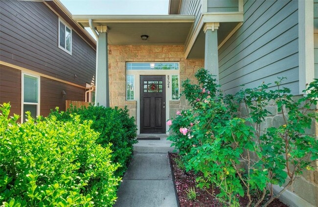 Building Photo - 8724 White Ibis Dr