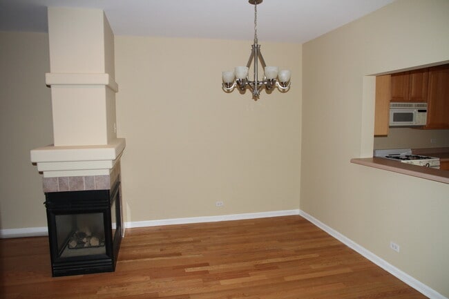 Building Photo - 2226 Daybreak Dr