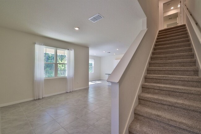 Building Photo - Venetian Bay 3BR 2.5BA Townhome For Rent