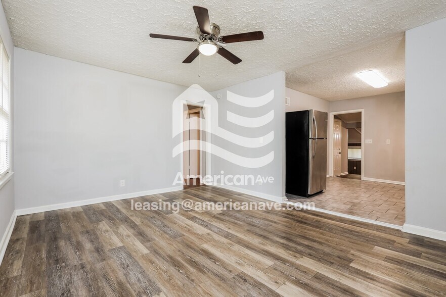 Building Photo - 2904 Doyle Ave