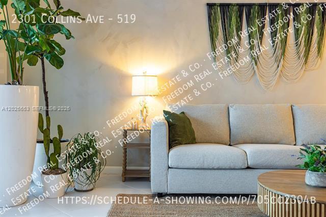 Building Photo - 2301 Collins Ave