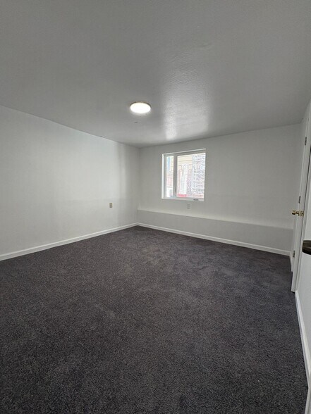 Building Photo - 2023 Lincoln Ave