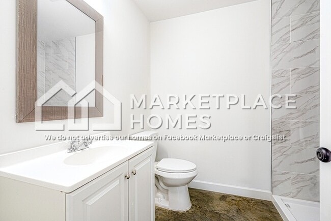 Building Photo - 1373 Cooper St