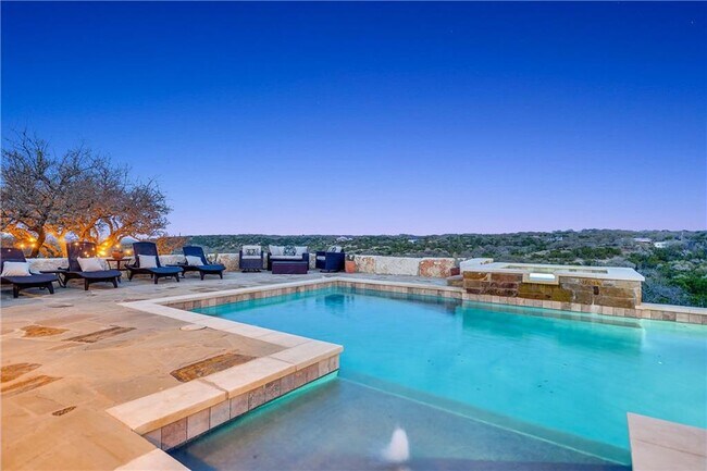 Building Photo - 3353 Tuscany Dr