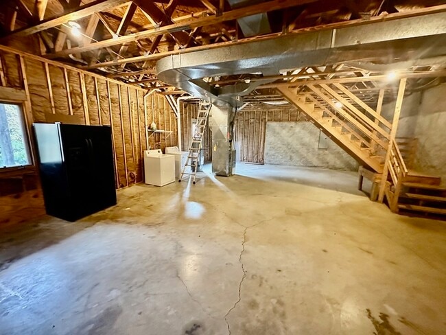 Building Photo - 1552 Terrace Rd SW