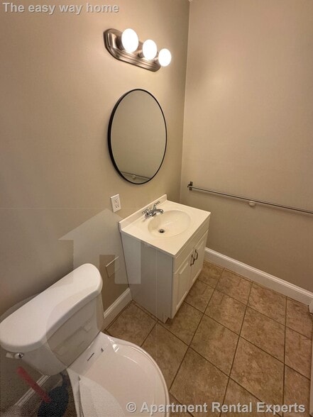 Building Photo - 97 Marion St