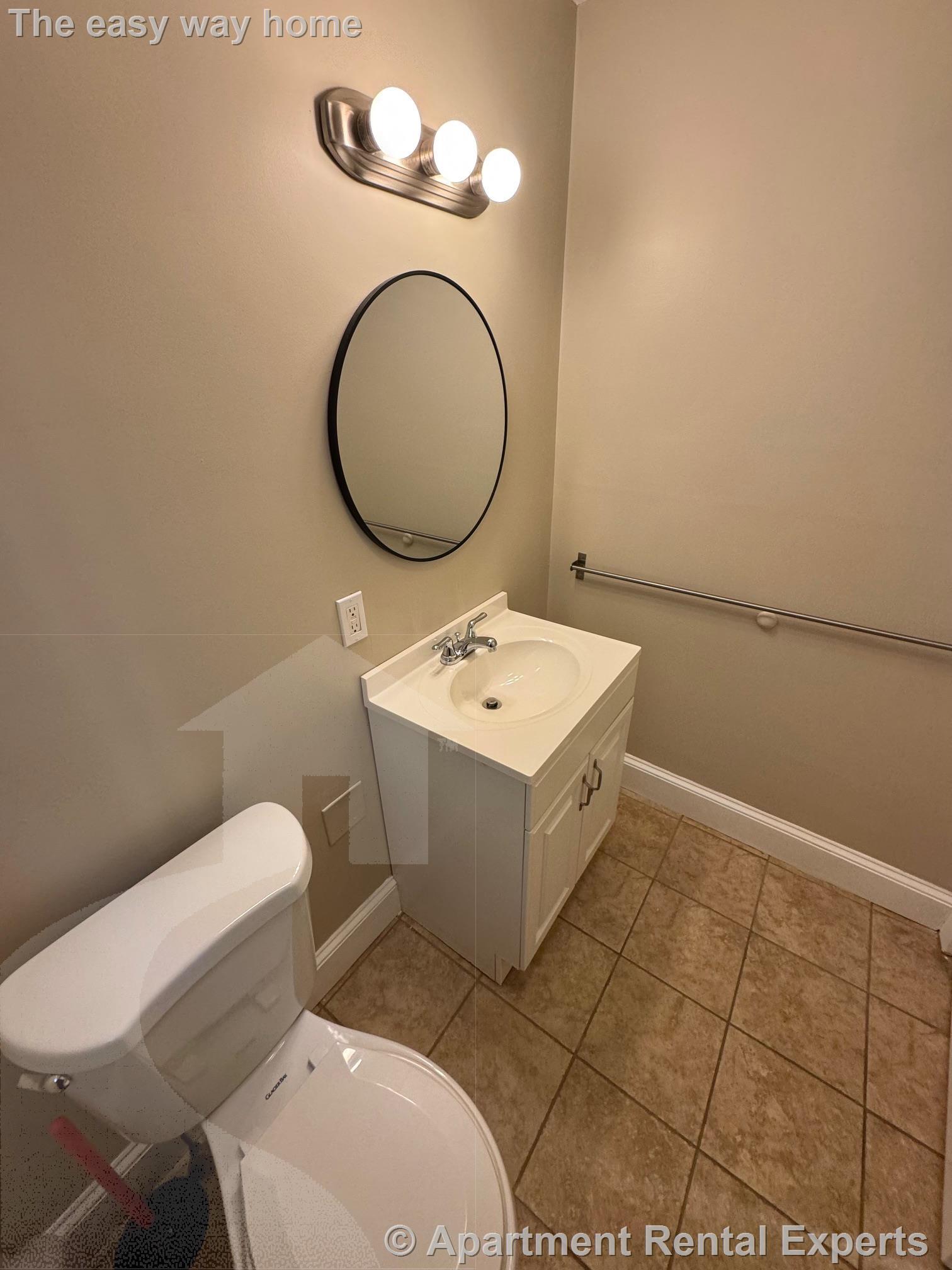 Building Photo - 97 Marion St