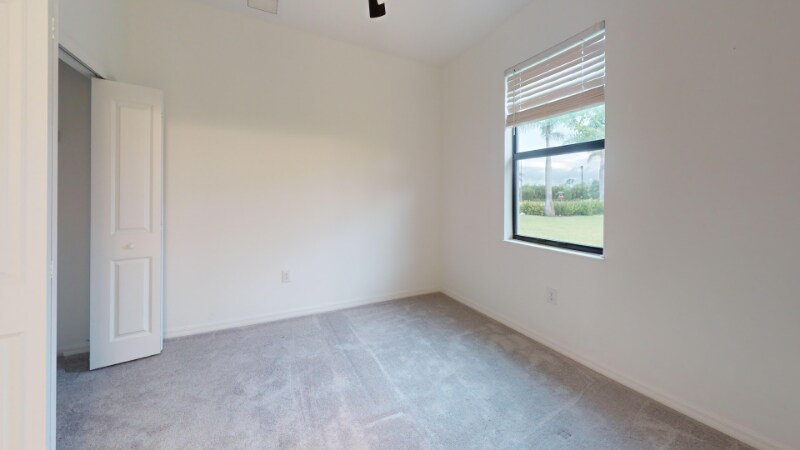 Building Photo - 15888 Honeysuckle St