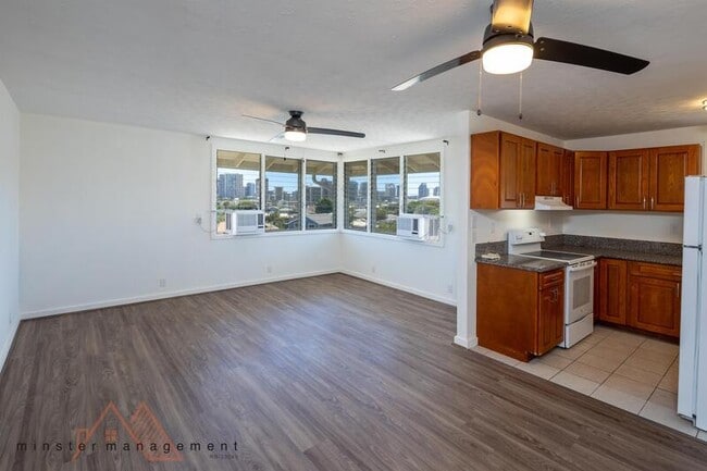 Building Photo - 2133 Metcalf St