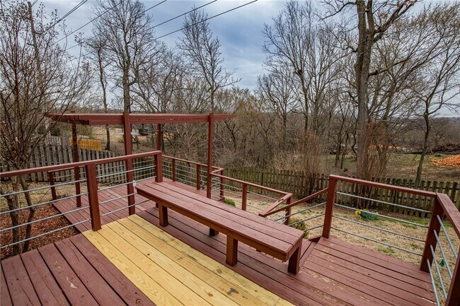 Building Photo - 2803 Foxwood Dr