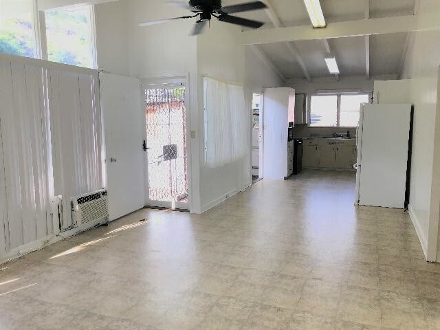 Building Photo - 1655 Onipaa St