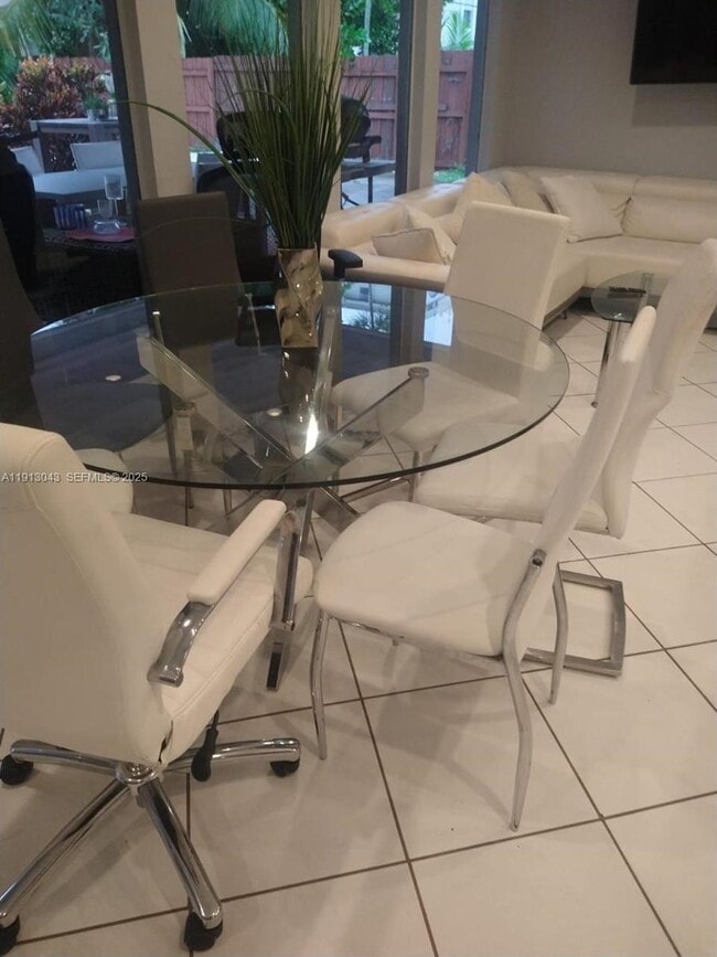 Building Photo - 5317 Harrison St