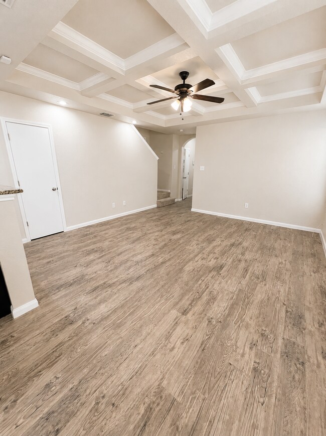 Building Photo - Wurzbach Meadows Town Home