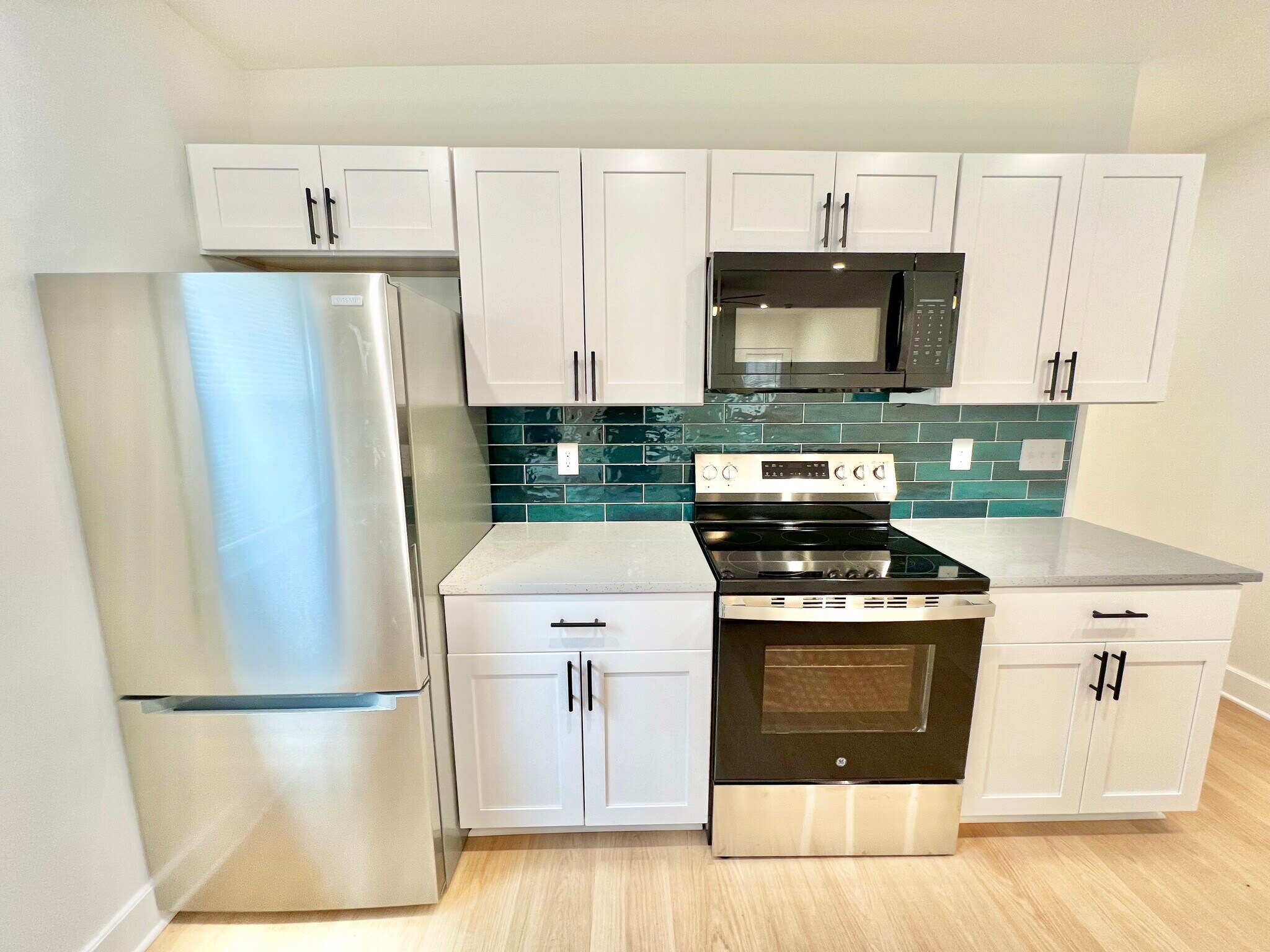 Kitchen - 2043 Adams St