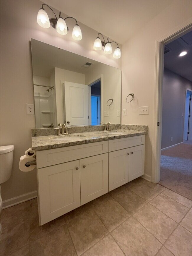 Building Photo - 292 Calm Water Way