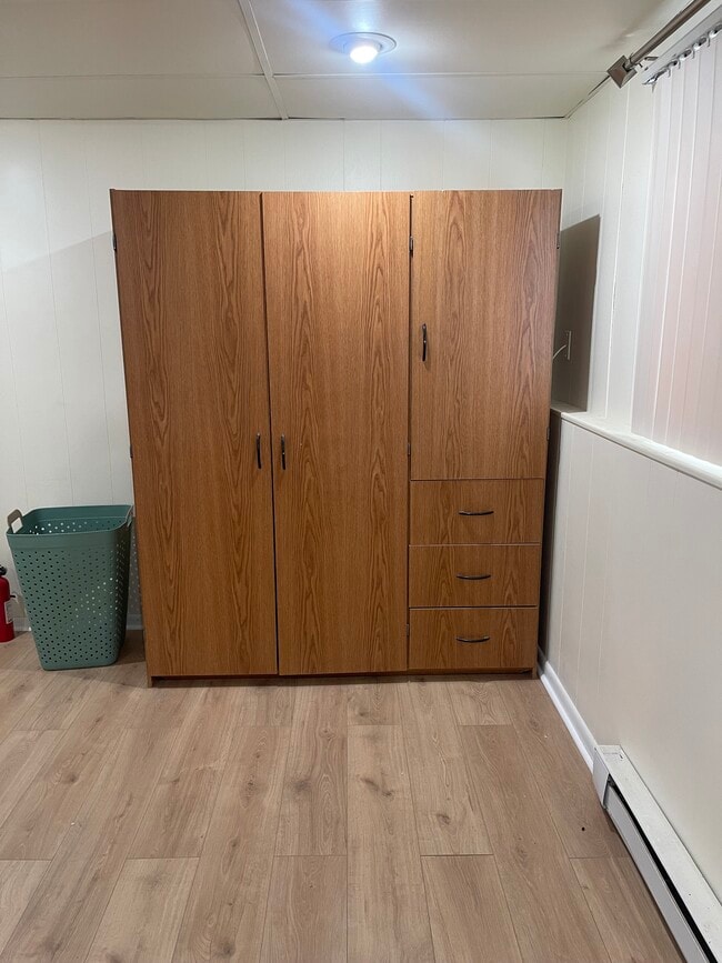 Building Photo - 4785 Sweetbrier Dr