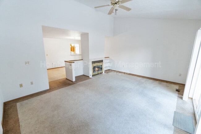 Building Photo - 1603 E 33rd Ave